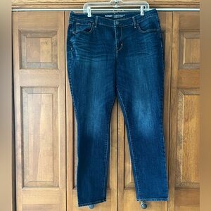 Old Navy Women's Deep Indigo Straight Leg Jeans